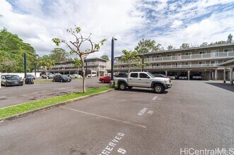 Building Photo - 95-060 Waikalani Dr