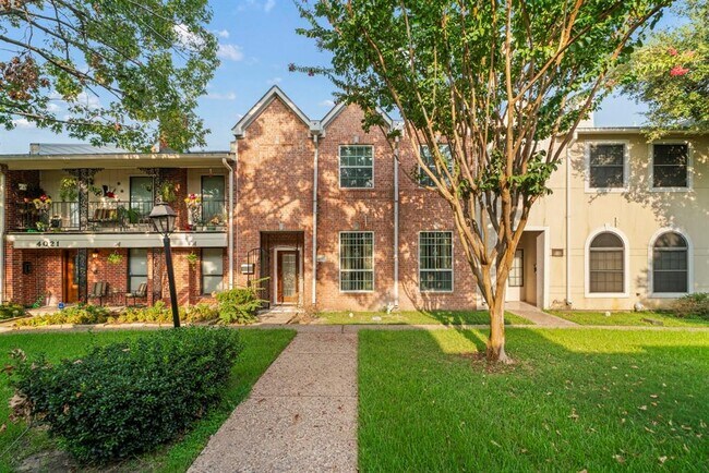 Foto del edificio - 4023 Breakwood Dr