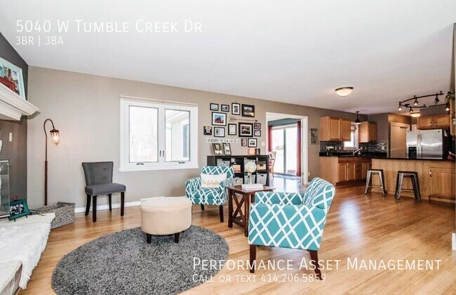 Foto del edificio - 5040 W Tumble Creek Dr