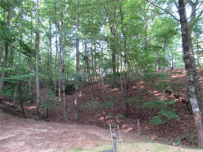 Building Photo - 152 Royal Oaks Ln