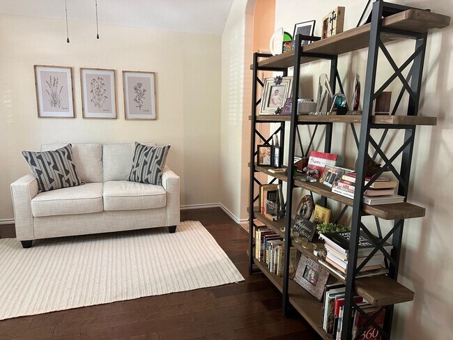 Foto del edificio - 8635 Sweet Pasture Dr