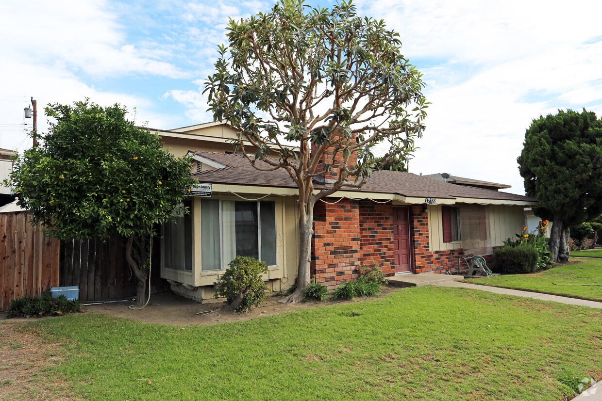 12122 Bayport St, Garden Grove, CA 92840 Apartments in Garden Grove