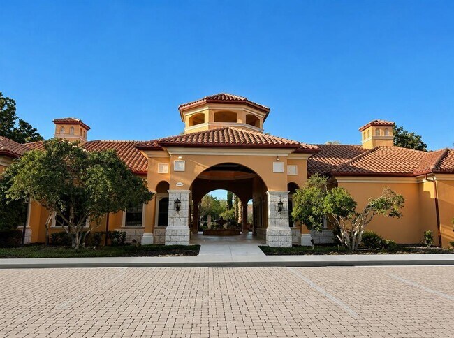 Foto del edificio - 6169 Metrowest Blvd