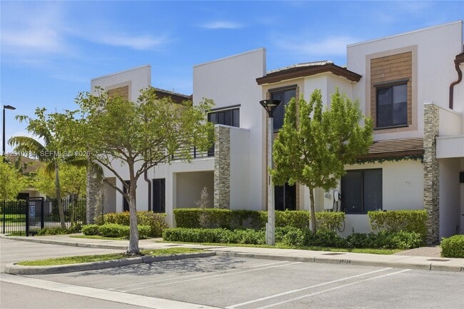 Building Photo - 20714 NE 5th Ct