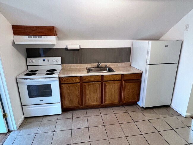 Foto del edificio - 218 S Church St