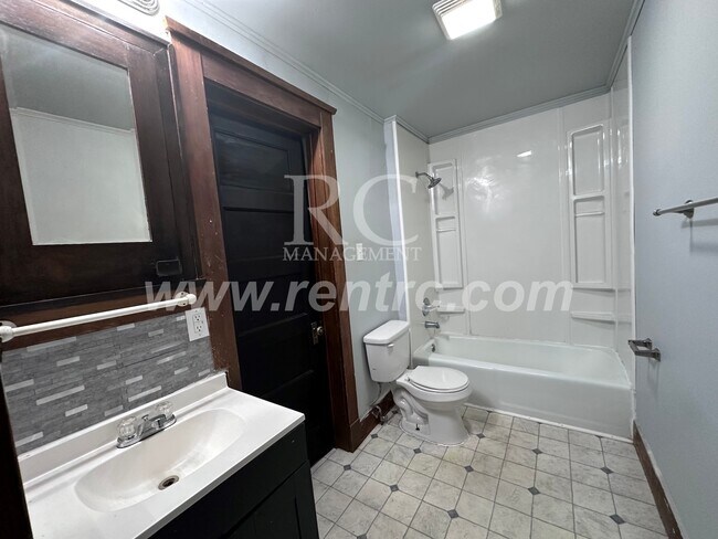 Foto del edificio - 223 Kentucky-