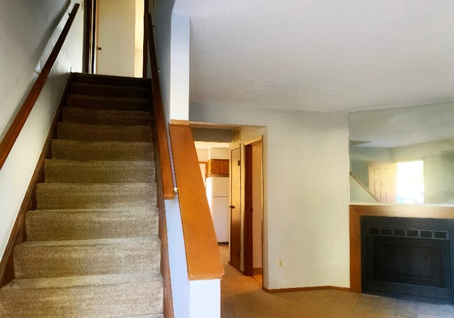 Building Photo - 955 Hidden Acres Ct