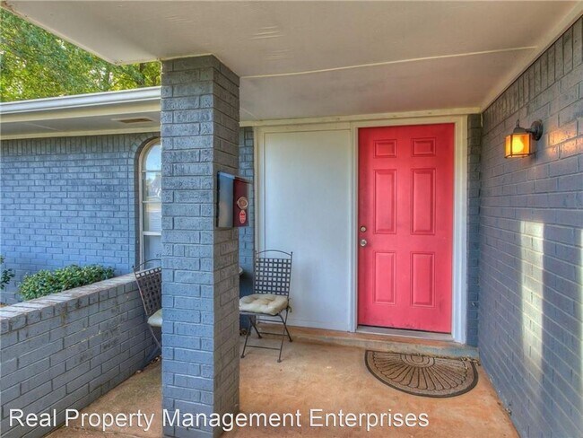 Building Photo - 3 br, 2 bath House - 3820 Terry Way