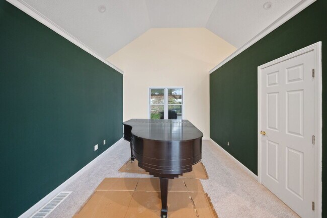 Foto del edificio - Asheville Mountain Home with Biltmore Views | 3BR + Office & Expansive Scenic Deck