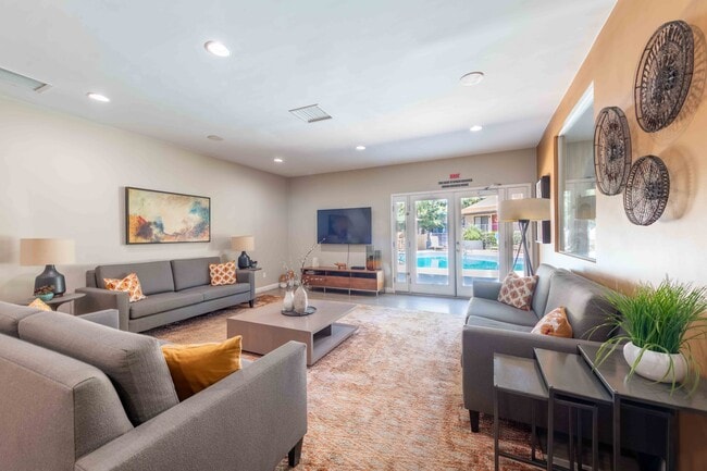 Building Photo - Redlands Park Apartments