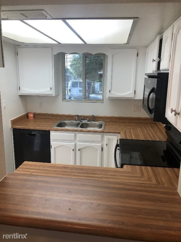 Building Photo - 2 br, 2 bath Condo - 425 E Cullumber Ave # D