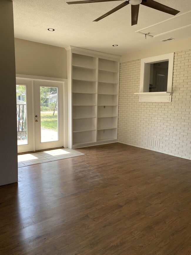 Photo - 5101 Lawson Ave House