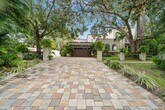Foto principal - 325 49th St N