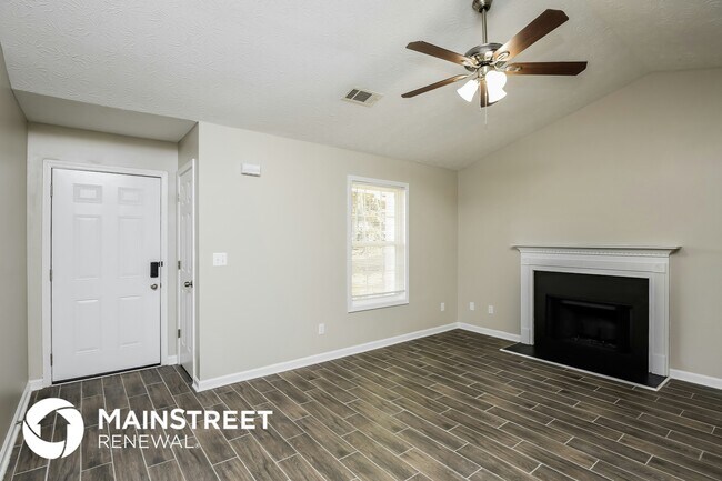 Foto del edificio - 420 Foxdale Rd