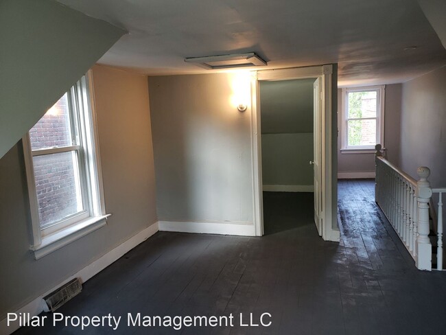 Building Photo - 3 br, 1 bath House - 618 Stuyvesant Avenue