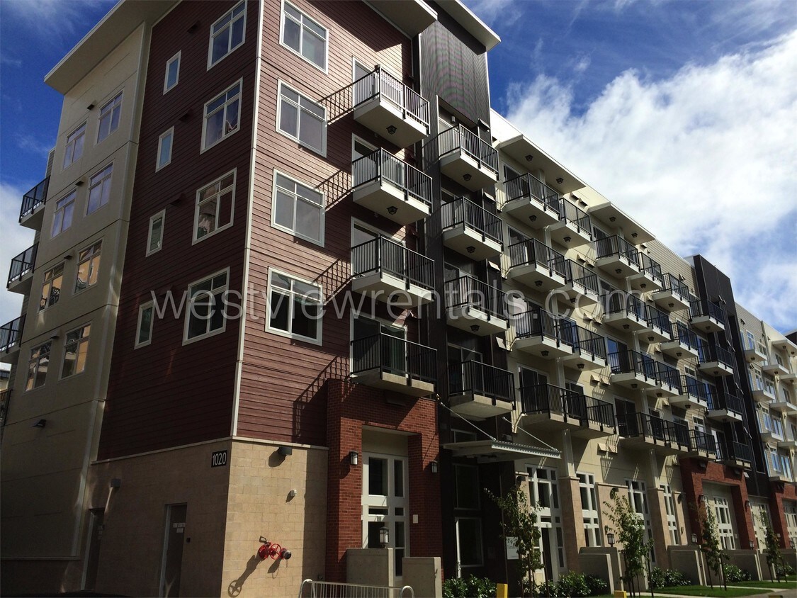 1020 Railroad Ave Unit 213, Bellingham, WA 98225 Apartment for Rent in Bellingham, WA