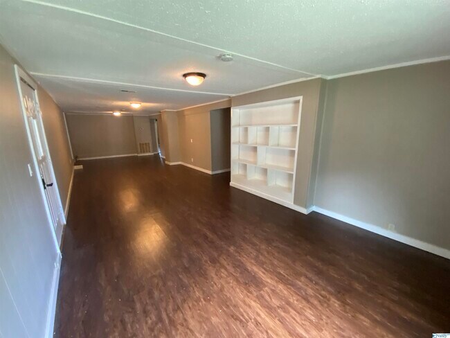 Building Photo - 408 Manley Rd