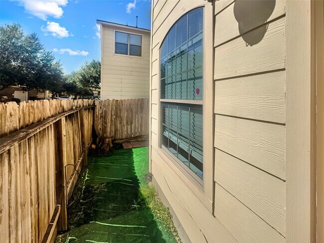 Foto del edificio - 3746 E Ashford Villa Ln