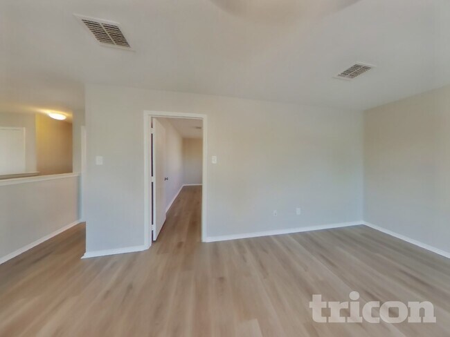 Foto del edificio - 9101 Wagon Trail