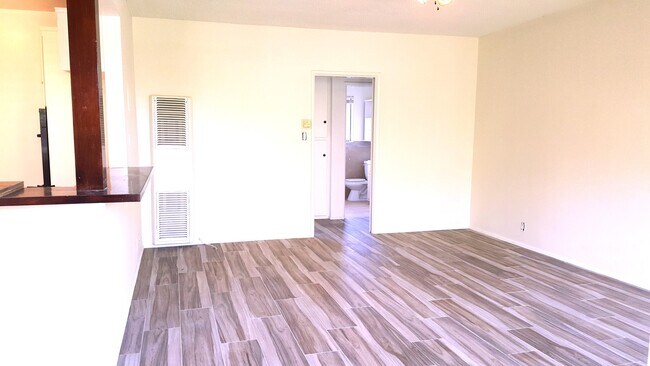 Foto del edificio - 1150 Manhattan Beach Blvd