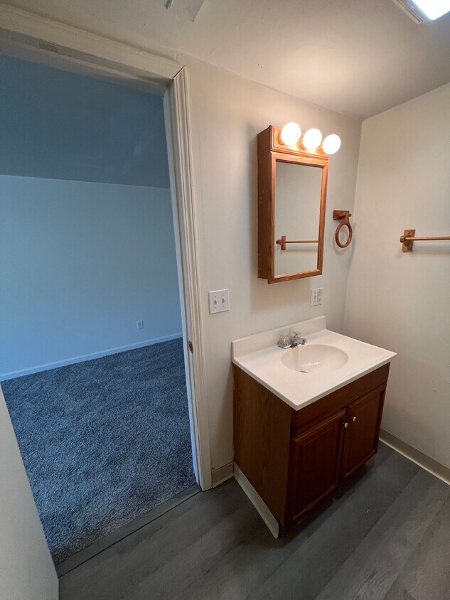 Foto del edificio - "Charming 1-Bedroom Retreat in Forsyth – Your Cozy Oasis Awaits!"
