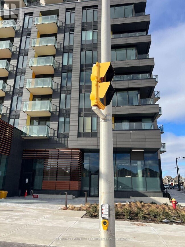 Photo du bâtiment - 1415 Dundas St E