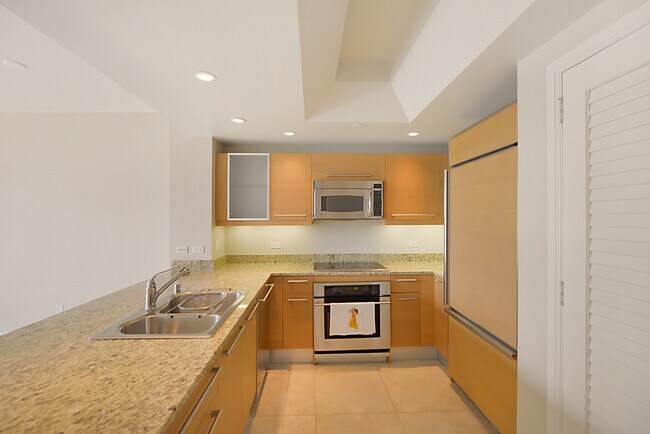 Foto del edificio - Turnberry Towers 2105W-Stunning City Views...