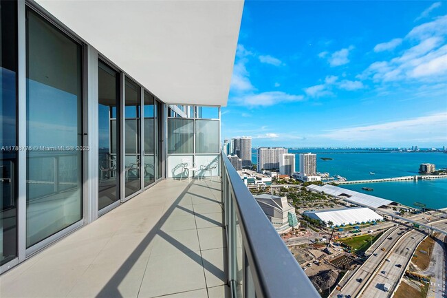 Building Photo - 1100 Biscayne Blvd