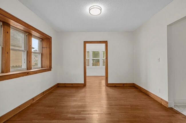 Foto del edificio - 2041 Francis Ave SE
