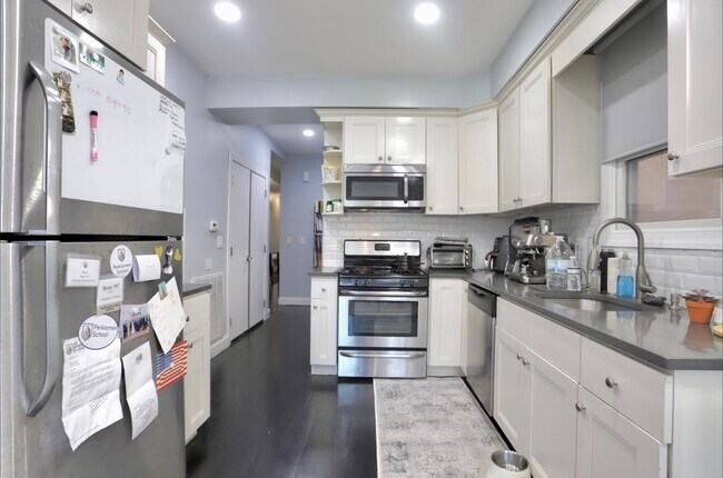 Foto del edificio - 108 43rd St