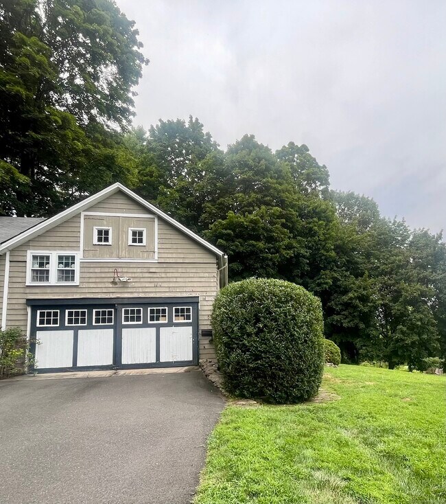 Foto del edificio - 550 Ridgefield Rd