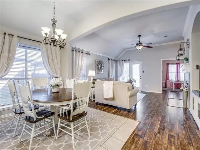 Building Photo - 2624 Cascade Cove Dr