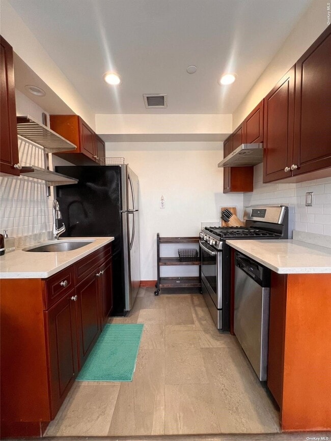 Foto del edificio - 13546 Grand Central Pkwy