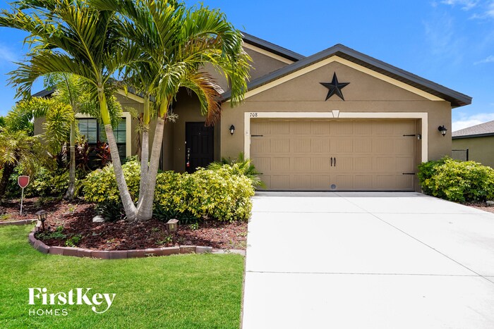 Foto principal - 708 Evening Shade Ln