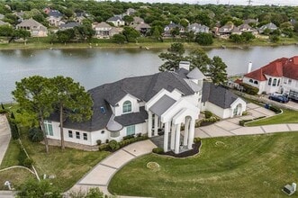 Building Photo - 656 Timbercrest Cir