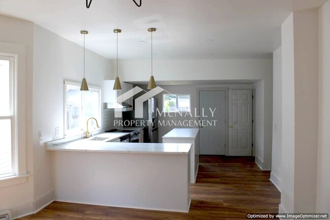 Building Photo - Newly Remodeled 3 Bedroom 2 Bathroom Home ...