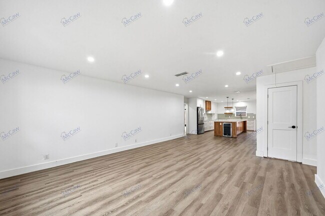 Photo - 7412 Fenton Dr House