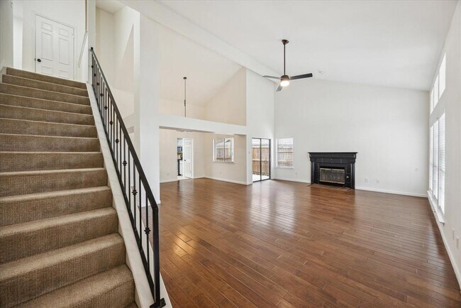 Foto del edificio - 13004 Sinton Ln