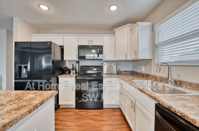 Building Photo - 1481 E Habersham St
