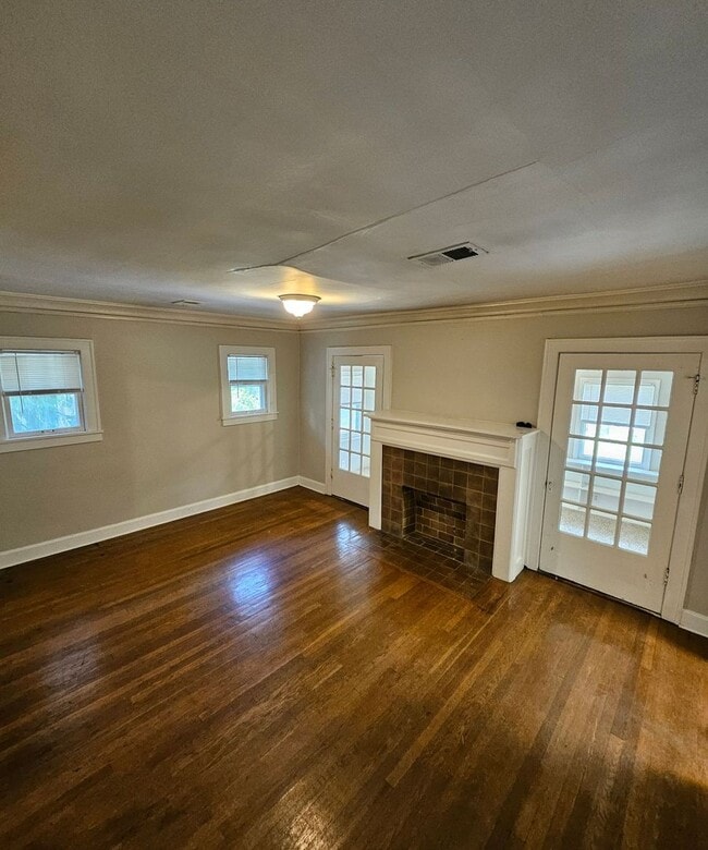 Building Photo - 5400 Harrison St