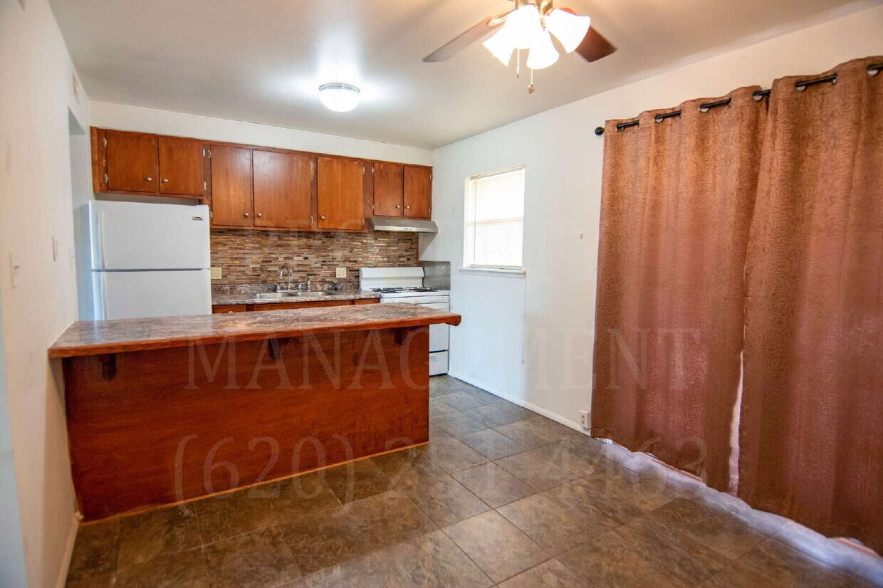 Foto principal - 403 W 9th St