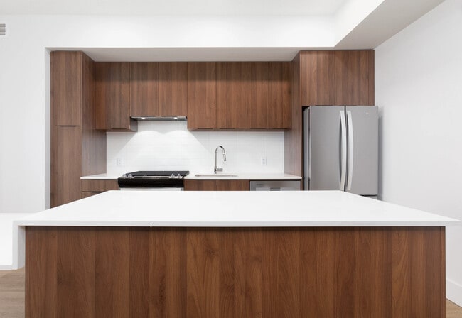 3BT1-NW - Kitchen - UXBorough Living
