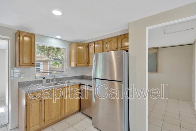 Foto del edificio - 4512 24th Ave S