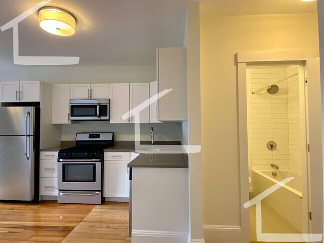 Foto del edificio - Nicely Renovated 2BR/1Bath in Brookline!
