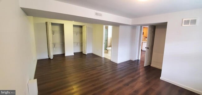 Building Photo - 7921 Windsor Knoll Ln