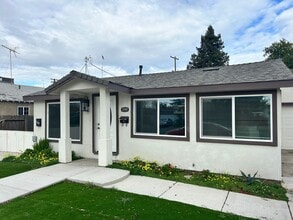 Building Photo - 1525 W Orangeburg Ave