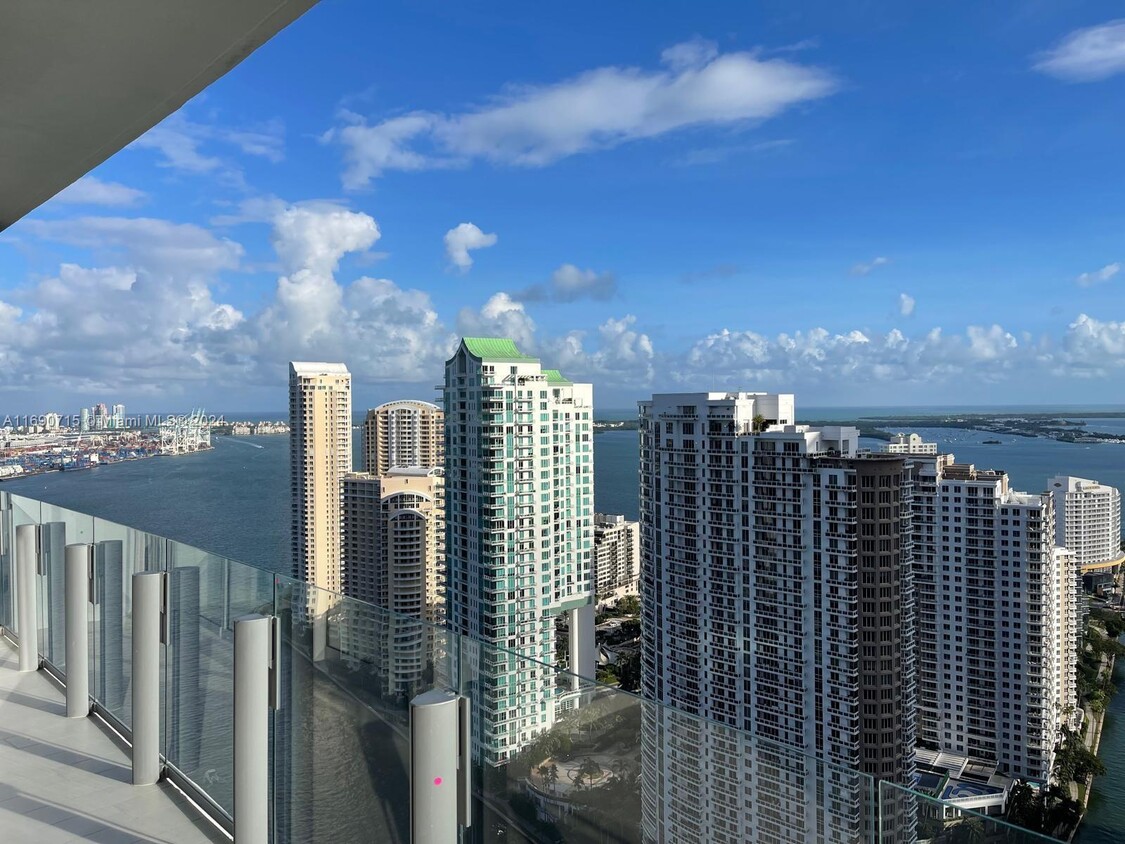 Foto principal - 300 Biscayne Blvd Way