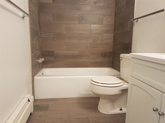 Building Photo - 1 br, 1 bath Apartment - 695 Capital Ave NE