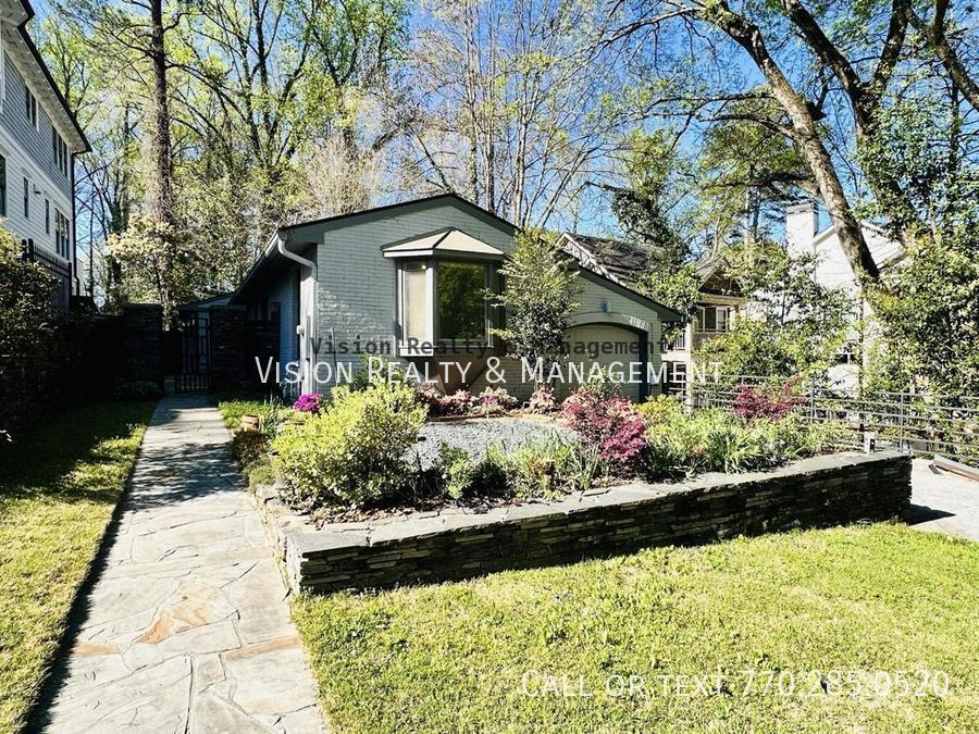 Foto principal - Stunning 3 BR 2 BA Home Near Piedmont Park