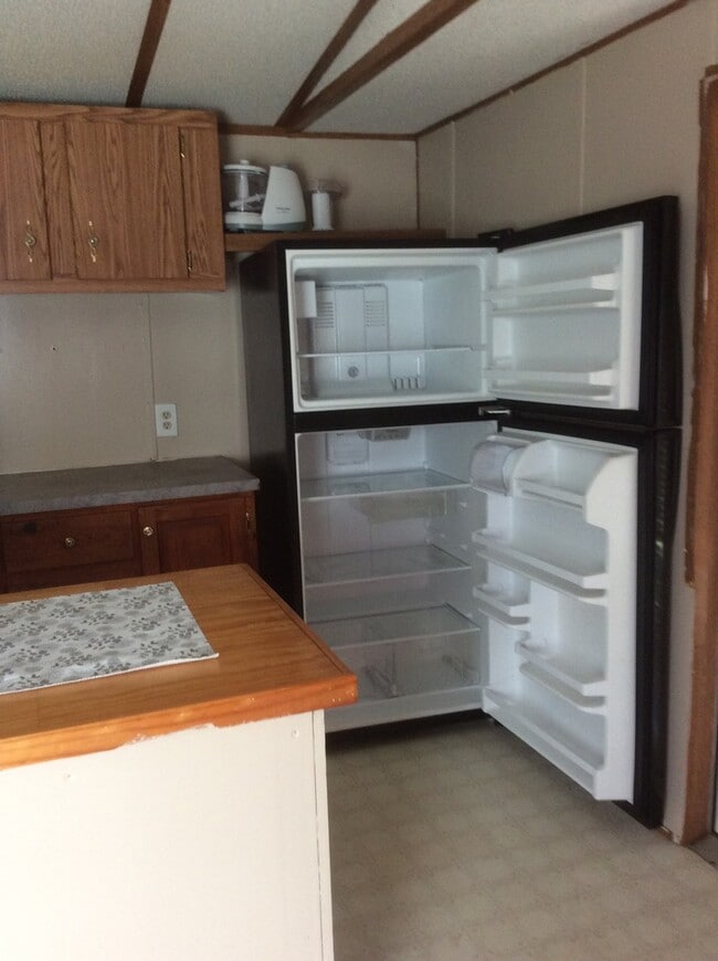 Foto del edificio - 2bedroom 1 bath Single Wide Mobile Home